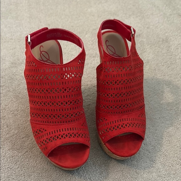 American Rag coral Women's Sandals - Picture 2 of 4